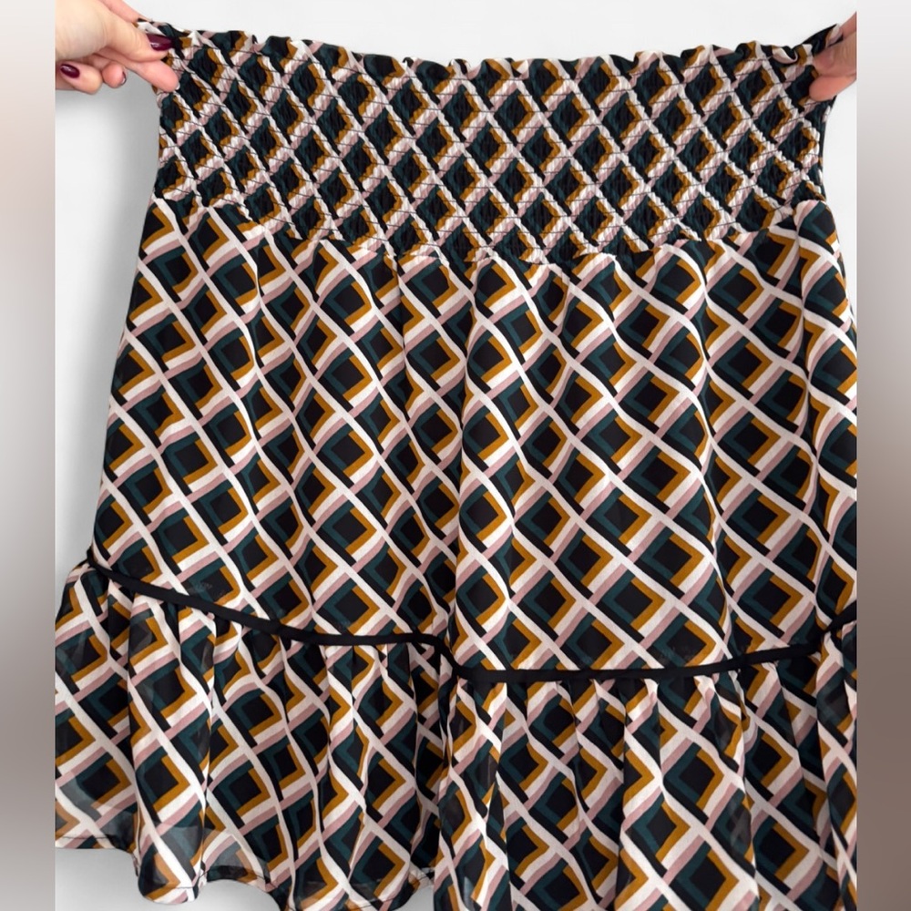 DR2 Geometric Mod Boho Mini Skirt Casual Pull On Size Medium LIKE NEW